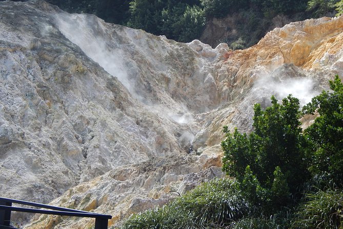 Coastal Cruise in St. Lucia - Sulphur Springs and the drive-in volcano