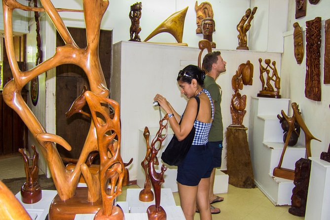 Couples Private St. Lucia Highlights Tour - Botanical gardens, spices, and unfamiliar fruit
