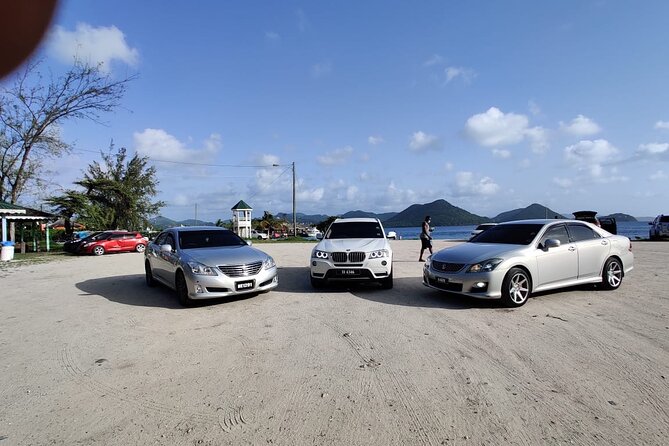 Fast Track (Expedited Arrival) & FREE Transfer To Hotel/Airbnb - A private handoff to your St. Lucia driver