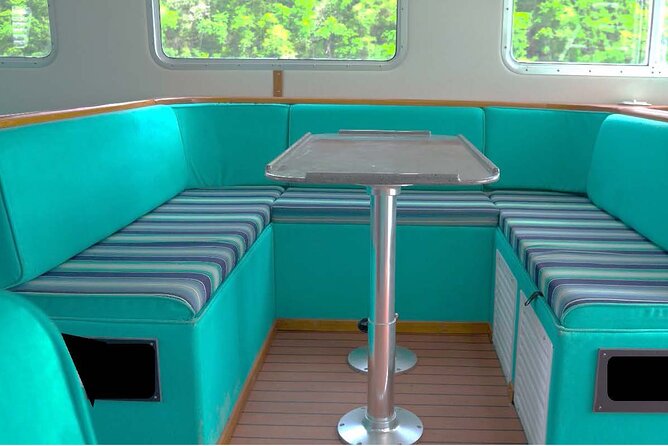 Ferry Transfer from Resorts in St. Lucia to Hewanorra Airport - The short taxi connection from your resort