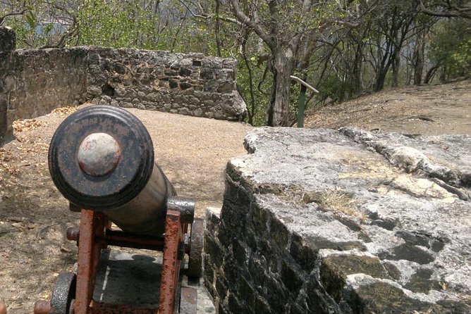 Hike the Fort Experience- Amazing Panoramic Views (Pigeon Island) - The Ride to the National Landmark