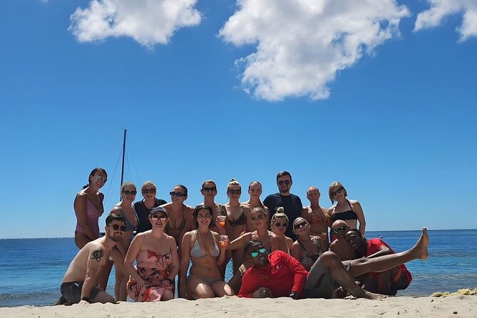 Private All-Inclusive Sea and Land Tour in St Lucia - Lunch in Soufriere with local flavor