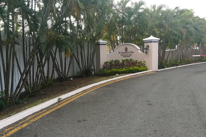 Private St Lucia Airport Transfer to Secrets St. Lucia Resort - What happens on a return trip