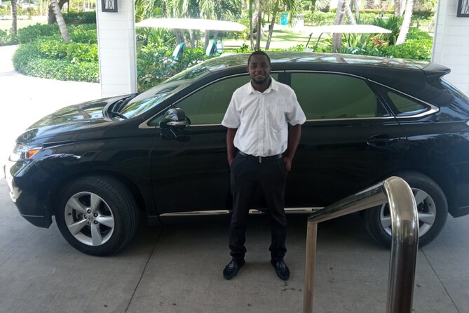 Round Trip St. Lucia Private Airport Transfers - UVF - Key points at a glance