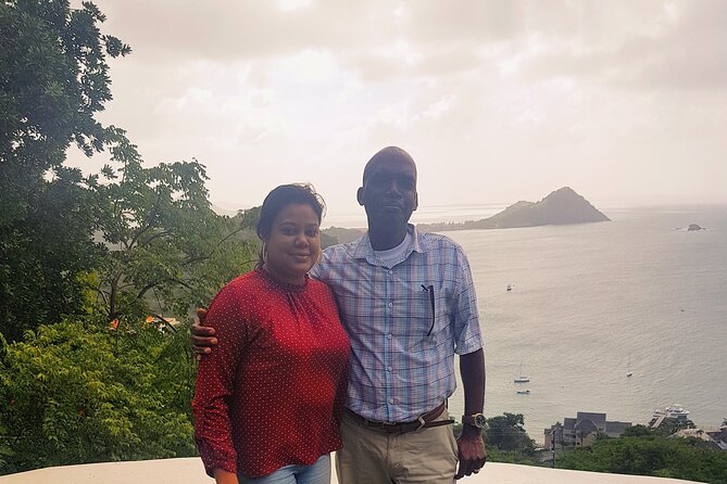 Roundtrip Transfer from UVF Airport to Resorts in Gros Islet (Groups of 4 Plus) - Why private service matters for families and groups