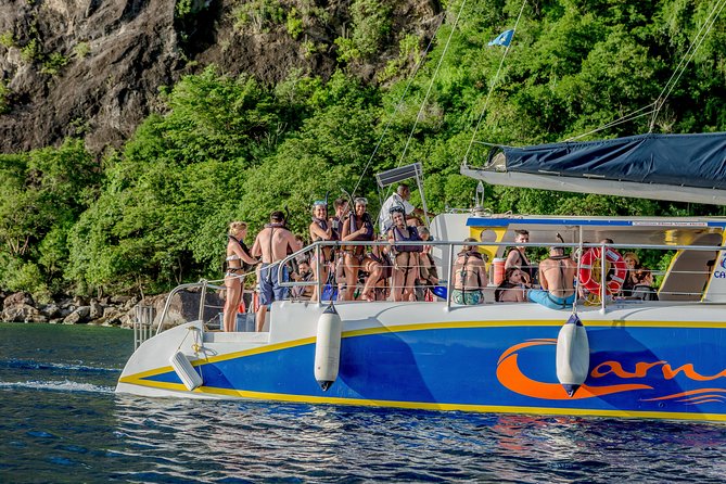 Soufriere Adventure Cruise - A short look at Marigot Bay