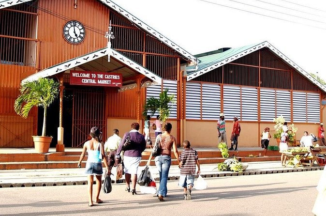 Soufriere Experience Tour - Diamond Waterfalls and the botanical gardens