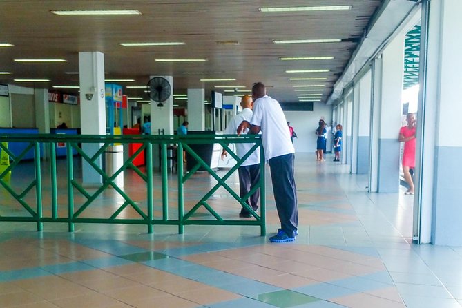 St Lucia Airport Shuttle from Hewanorra Airport (UVF) - One Way - The long route to Rodney Bay or Soufriere