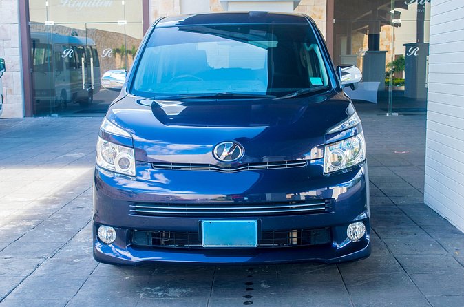 St Lucia Airport Shuttle from Hewanorra Airport (UVF) - Round Trip - What the private vehicle includes