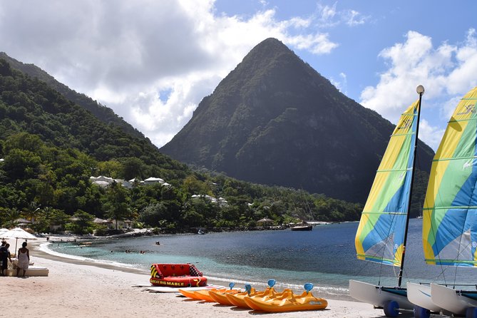 St. Lucia Private Airport & Hotel Transfers - From Hewanorra Airport to your hotel