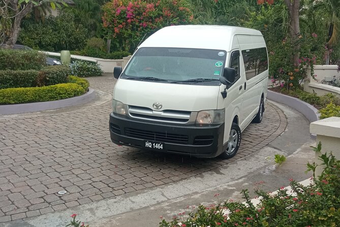 St. Lucia Private Airport Transfers from UVF (GROUPS of 4) - Your first hour in St. Lucia begins on the road