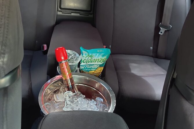 St Lucia Private Roundtrip Transfer: Hewanorra International Airport - Finding the driver at Hewanorra