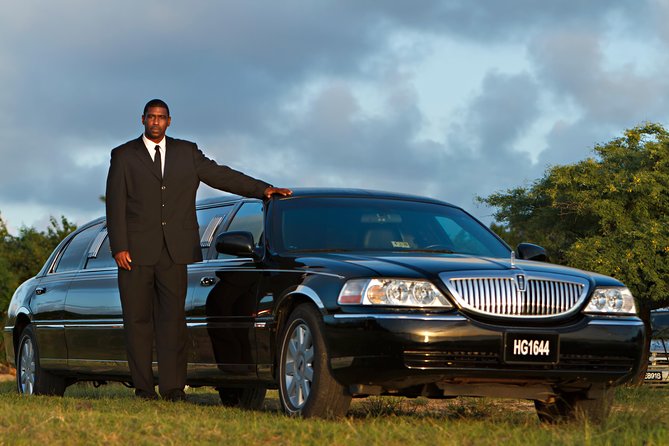 St Lucia Round-Trip Transfer: George F. L. Charles Airport - The return pickup begins at your hotel