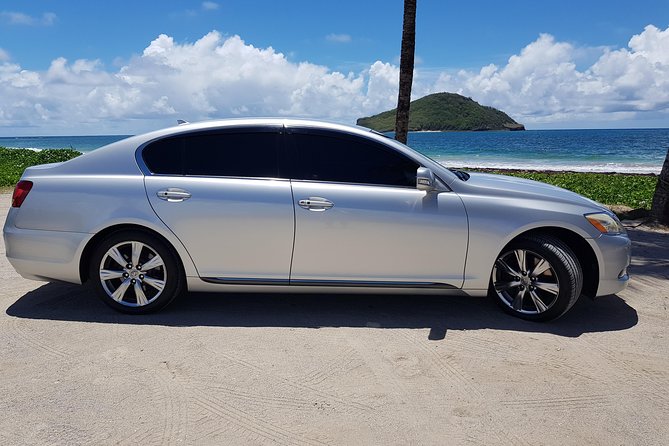 St Lucia Roundtrip Transfer: Hewanorra International Airport - Clean cars, air conditioning, and luggage rules