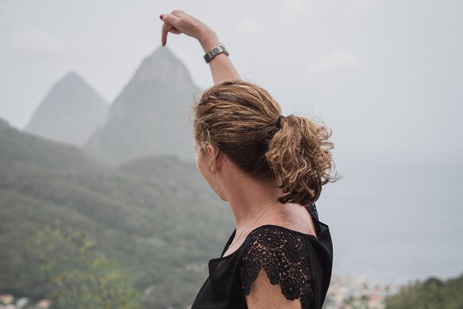 St. Lucia West Coast Airport Transfer - See The Pitons - Your first St. Lucia views begin at the airport